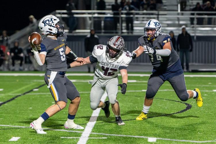 WIAA FOOTBALL PLAYOFFS Falcons can't finish, fall to defending state