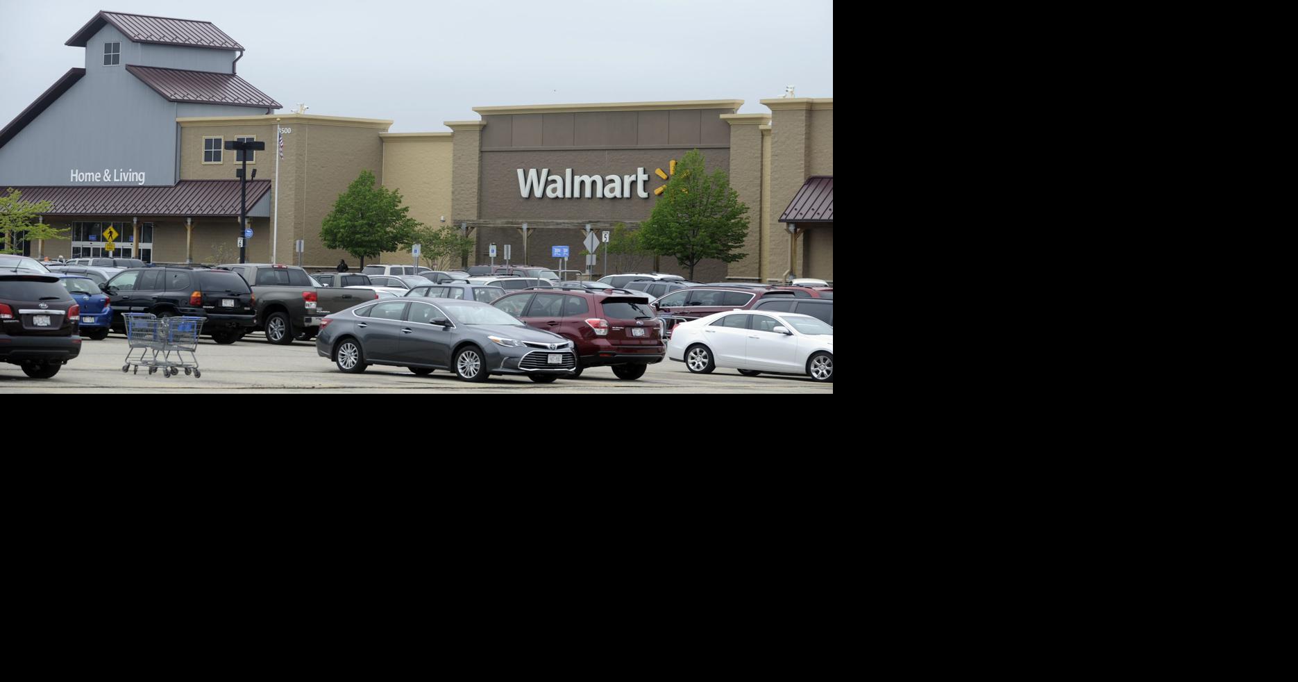Walmart security struggles with shoplifter who flees store, eludes law enforcement pursuit into