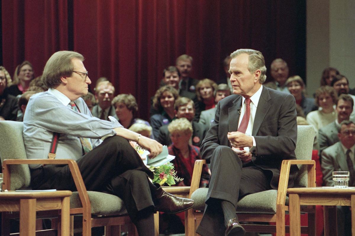 Report Talk Show Host Larry King In Hospital With Covid 19 National News Kenoshanews Com