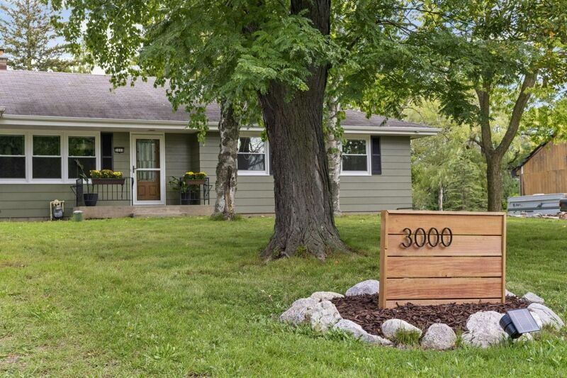 3 Bedroom Home in Franklin 325,000