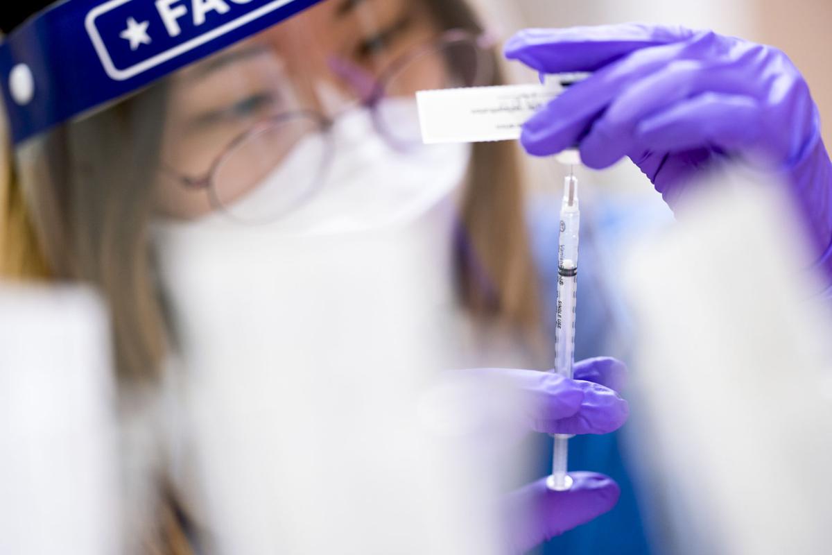 UW Health COVID Vaccine 011121 06-01122021224815 (copy)