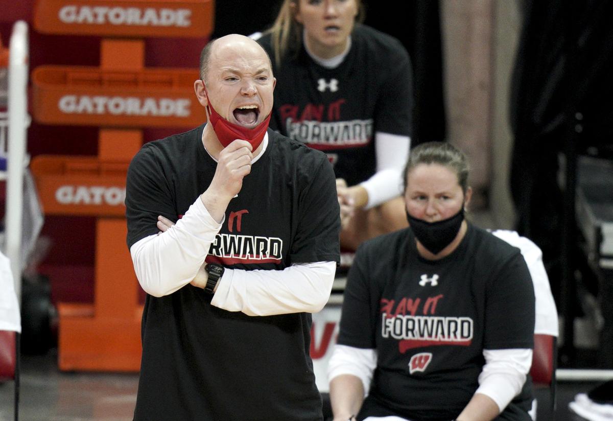 Badgers coach Jonathan Tsipis hopes 'level of desperation' will lift women's basketball team ...