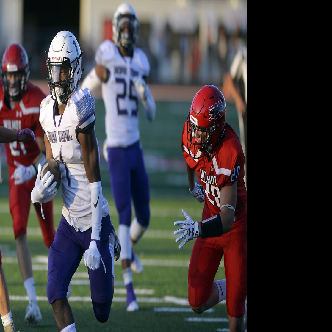 Scoring Blitz Lifts Hawks To First Win Sports Kenoshanews Com