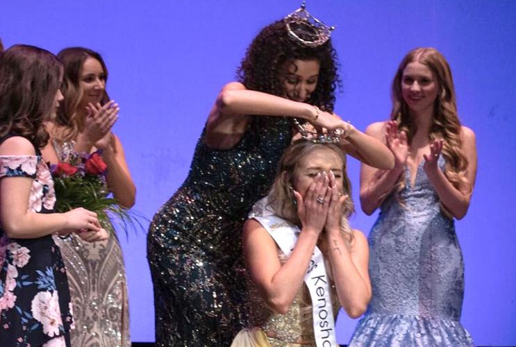 Jenna Zeihen crowned Miss Kenosha 2022 at annual scholarship competition