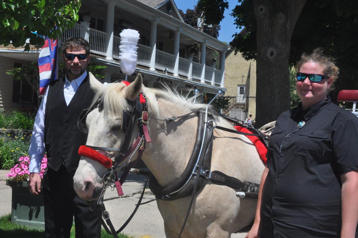 Horsedrawn carriage rides make their return to Lake Geneva Local