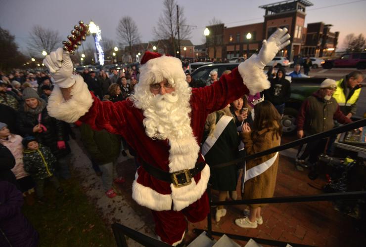 Kenosha tree lighting, Downtown holiday celebration Nov. 24