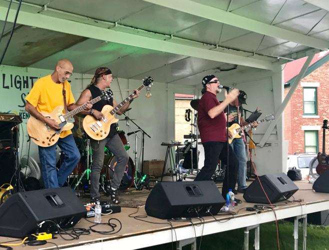 Tribute Island draws large, enthusiastic crowd to Kenosha's lakefront