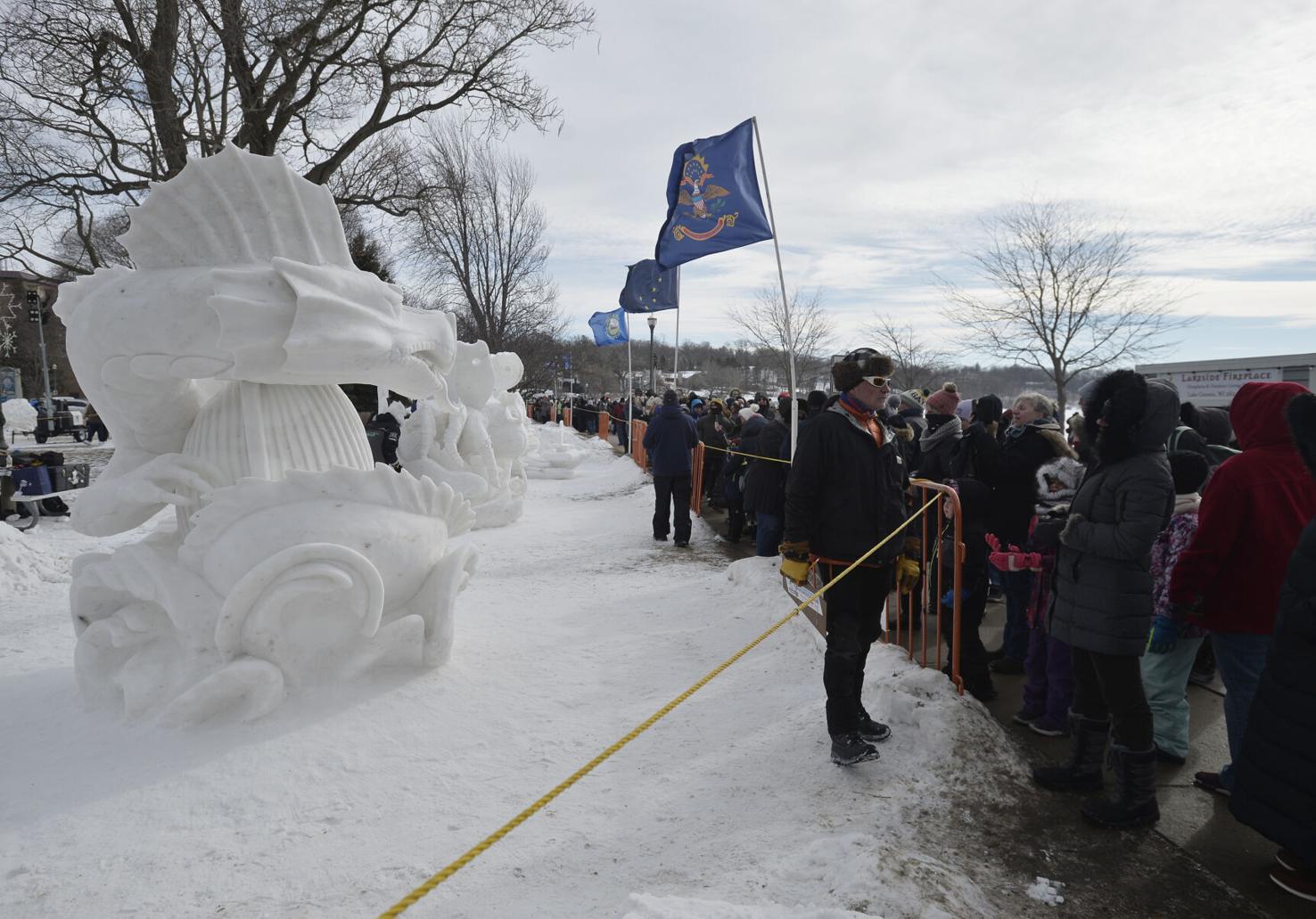 Snow sculptures draw a crowd to Lake Geneva
