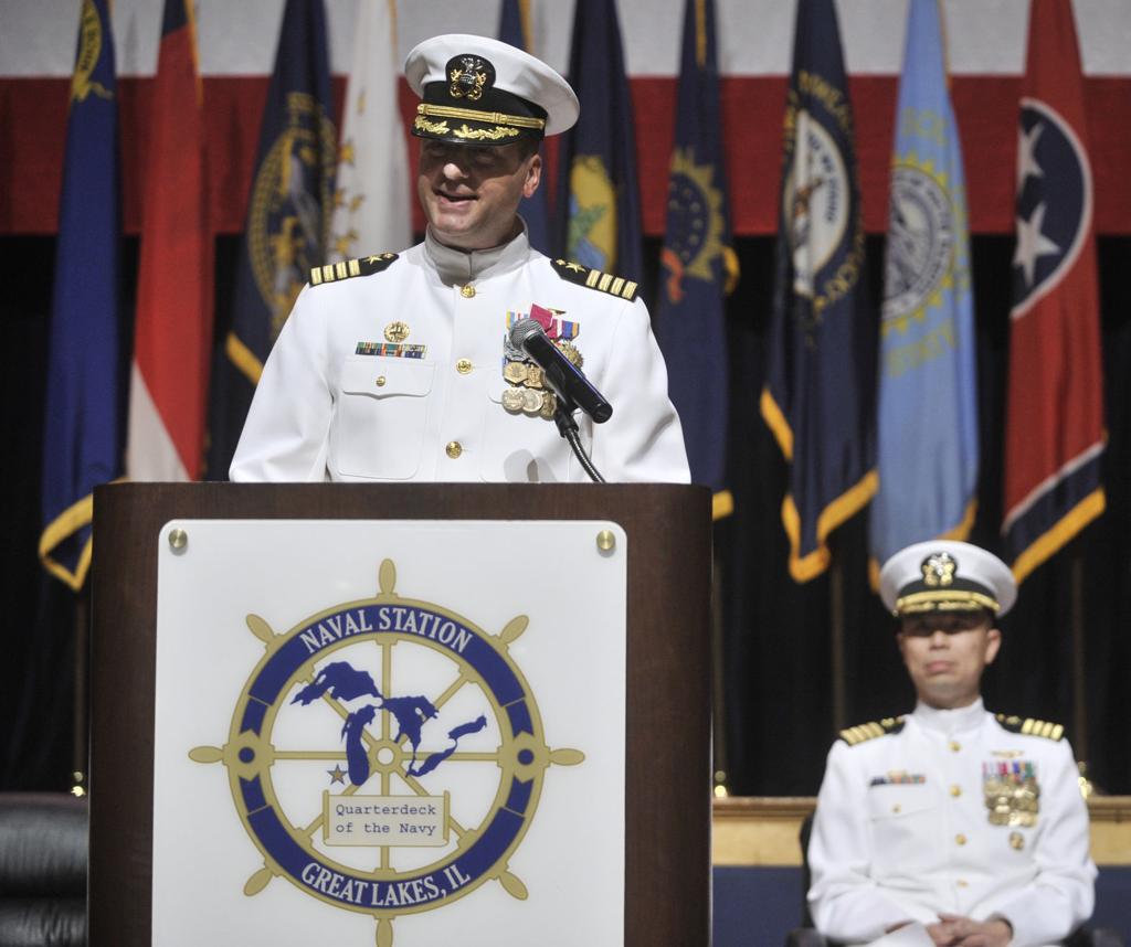 Kenosha Native Steps Down As Commander At Naval Station Great Lakes Local News Kenoshanews Com - navy captain roblox