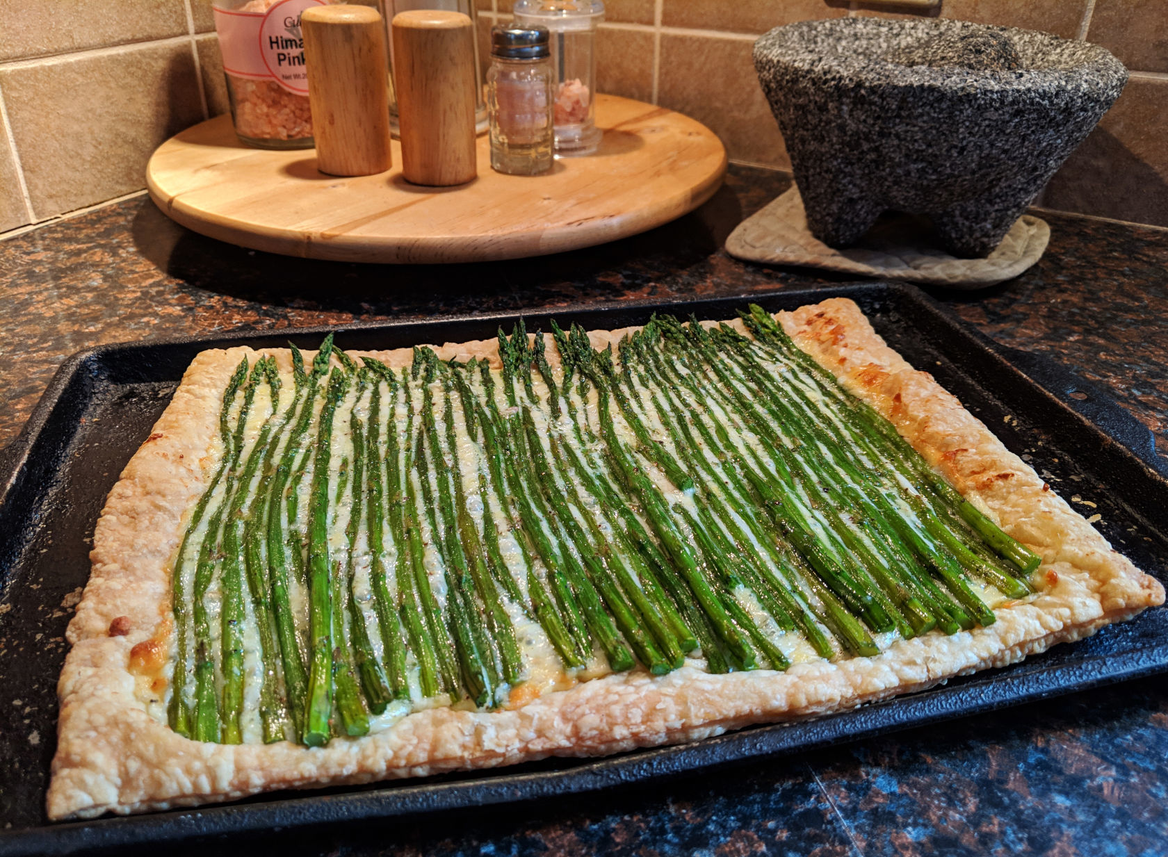 asparagus tart gruyere