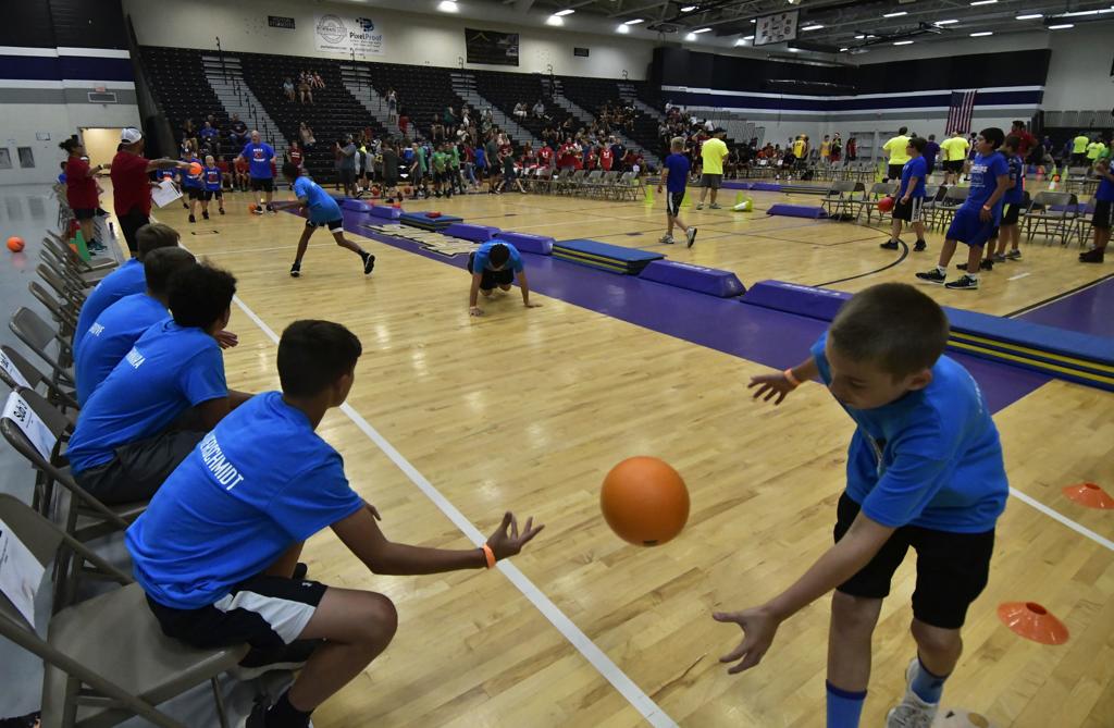 Melvin Gordon Bo Jackson Shining Stars At Dodgeball Tournament News Kenoshanews Com