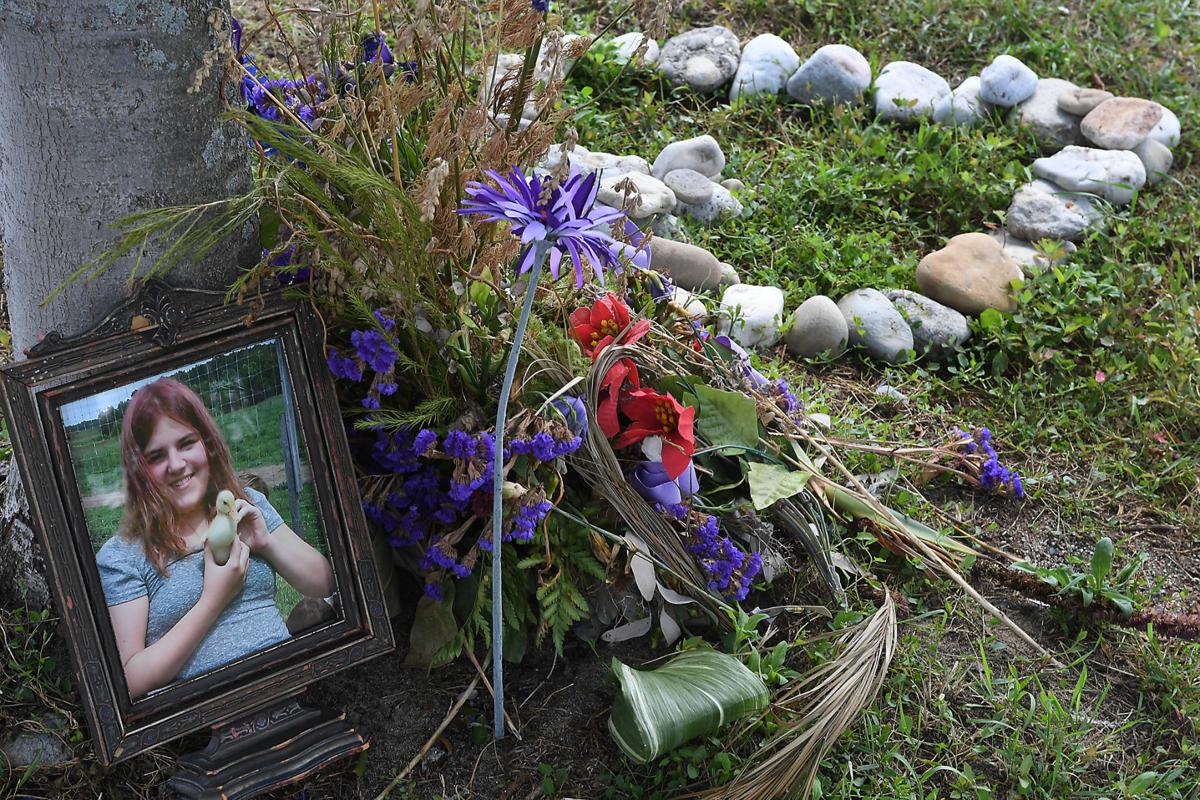 Father mourns daughter's murder, starts scholarship fund ...