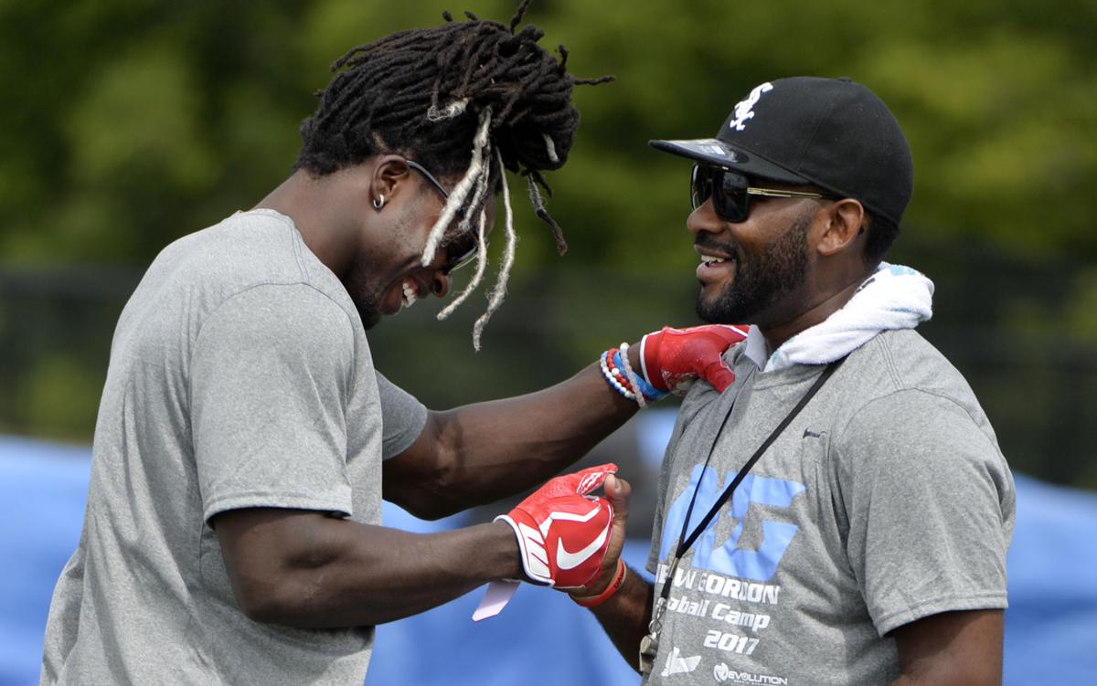 Melvin Gordon Bo Jackson Shining Stars At Dodgeball Tournament News Kenoshanews Com