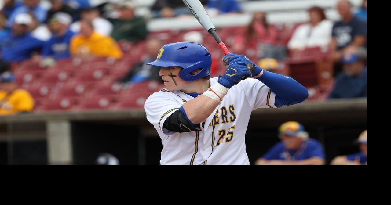 Major upsets highlight 3 things from baseball rivalry week