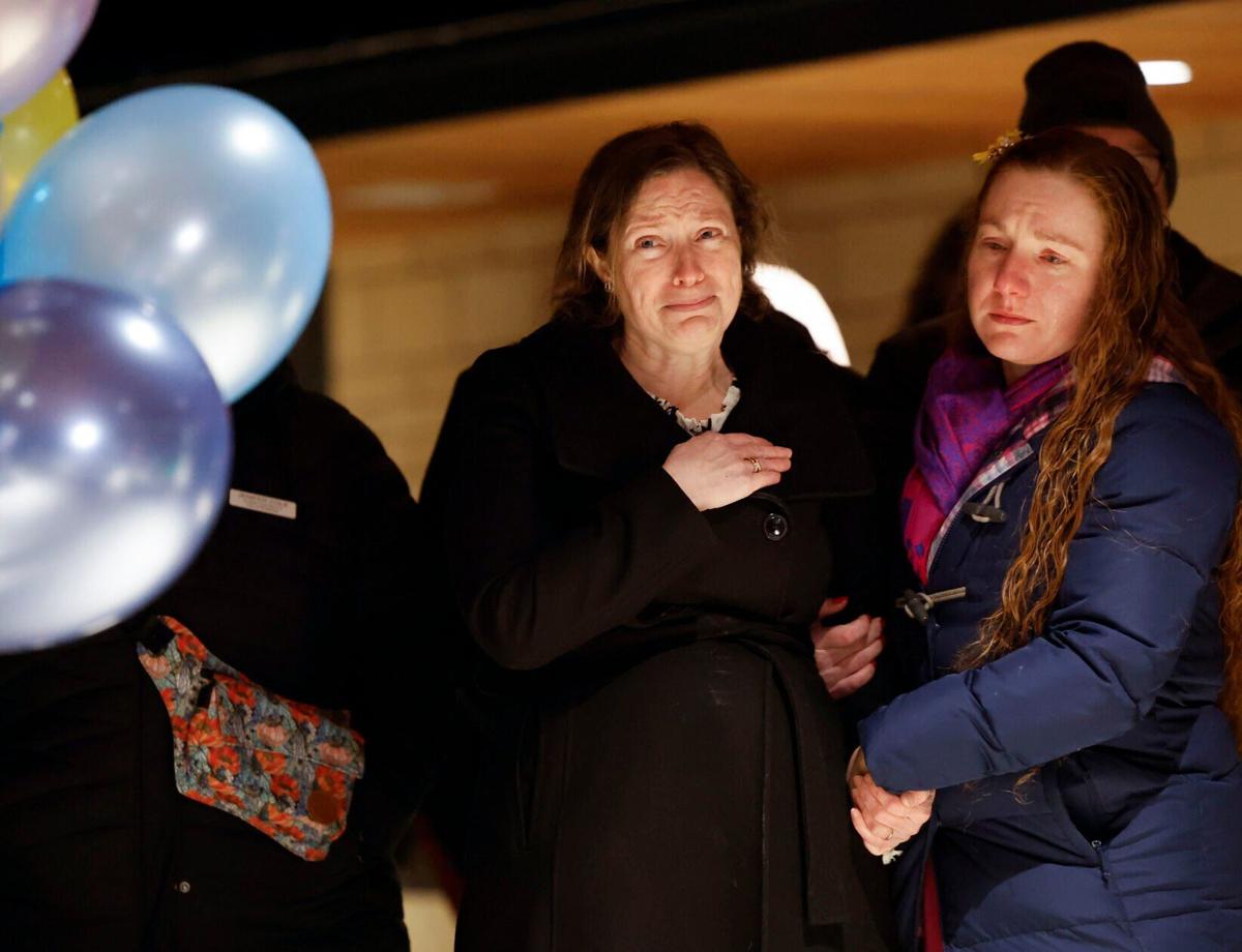 Middleton community holds vigil to support grieving family