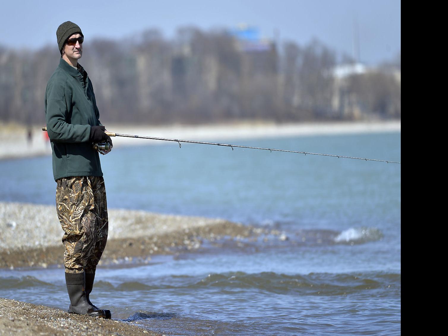 Lake Michigan Shoreline Fishing Proves Challenging Local Sports Kenoshanews Com