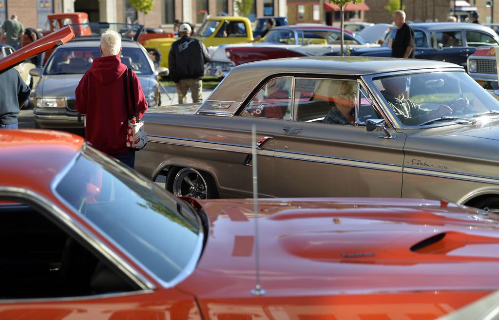 Classic Cruise In Takes Over Downtown Kenosha Local News
