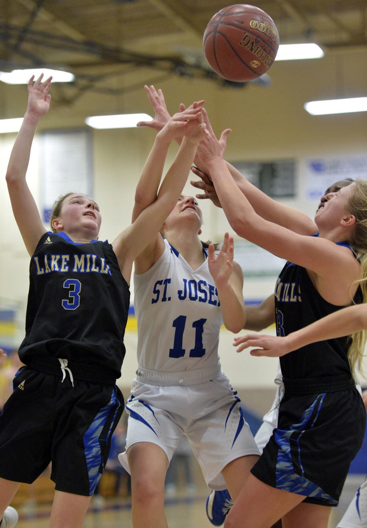 Lake Mills Beats St Joseph Girls 56 55 Local Basketball