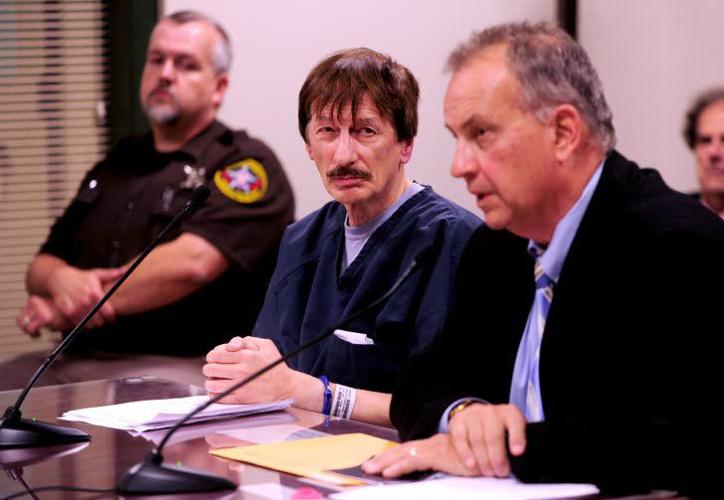 School volunteer, former teacher faces child porn charges