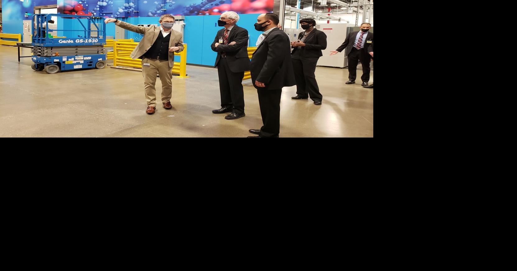 Governor visits Pfizer facility in Pleasant Prairie