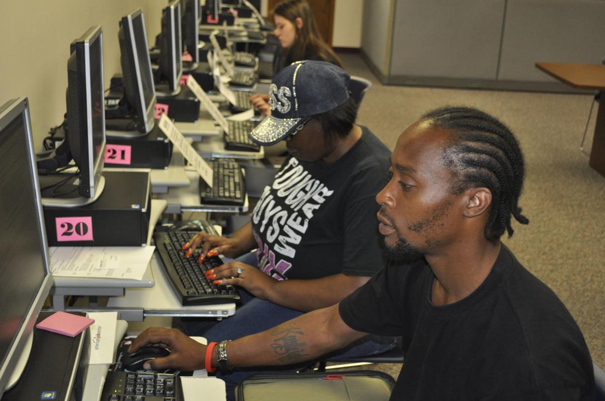 Unemployment Rate Is Down But There Still Are More Jobs Local News Kenoshanews Com