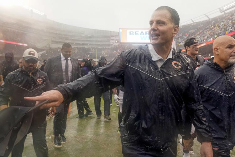 Heavy rain floods Soldier Field during Chicago Bears' season opener against  San Francisco 49ers