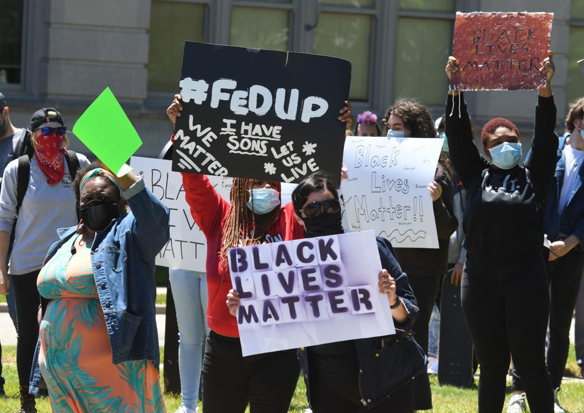 Watch Now About 100 Attend Peaceful Protest In Kenosha Local News Kenoshanews Com