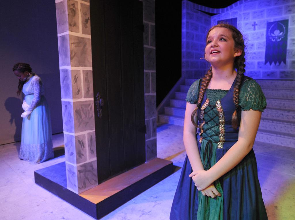 Frozen Jr Opens Friday Night At The Rhode Center For The Arts For The Kids Kenoshanews Com