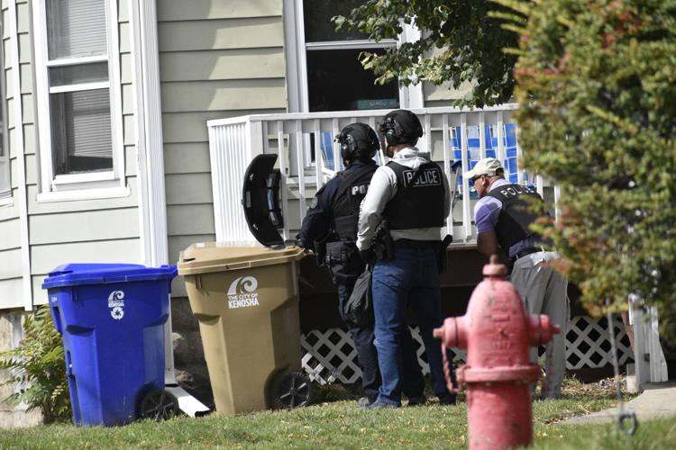 Barricaded suspect taken into custody by Kenosha Police, SWAT team