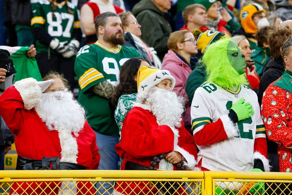 christmas day packer game