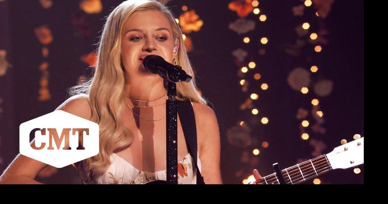 Kelsea Ballerini Performs "IF YOU GO DOWN (I’M GOIN’ DOWN TOO)" CMT(00)