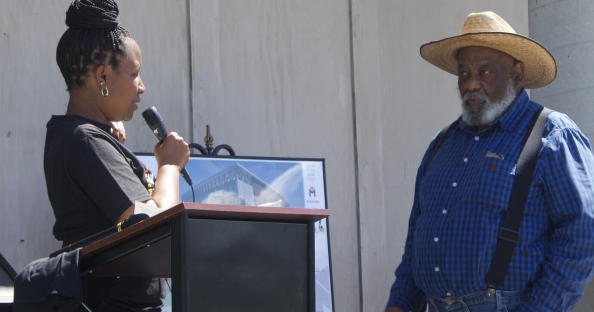 Men2Be unveils markers honoring history