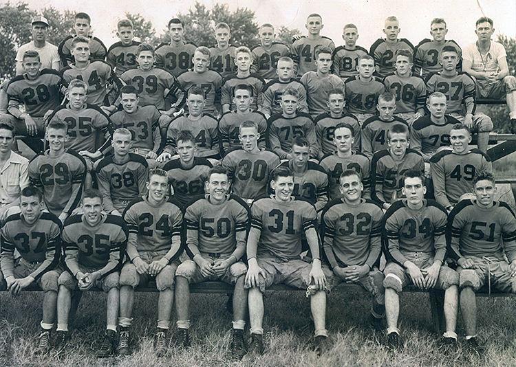 Readers fill in blanks for '43 football photo Opinion Kentucky New Era