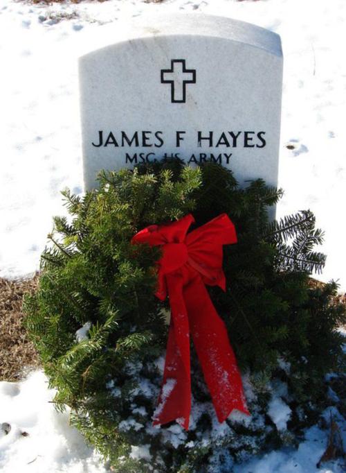 Wreaths Across America raising funds