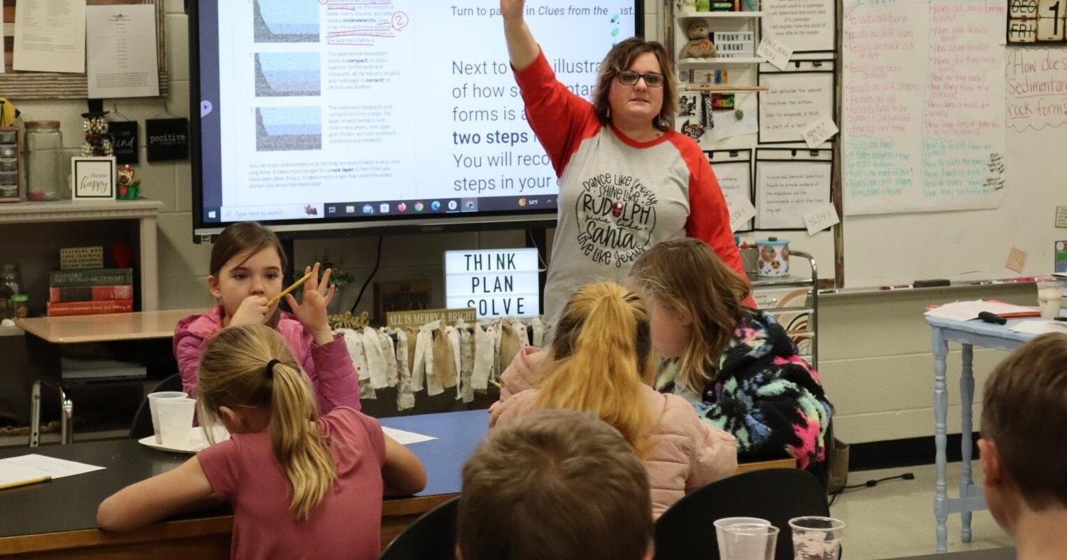 Teacher named finalist for science award - Vimarsana News
