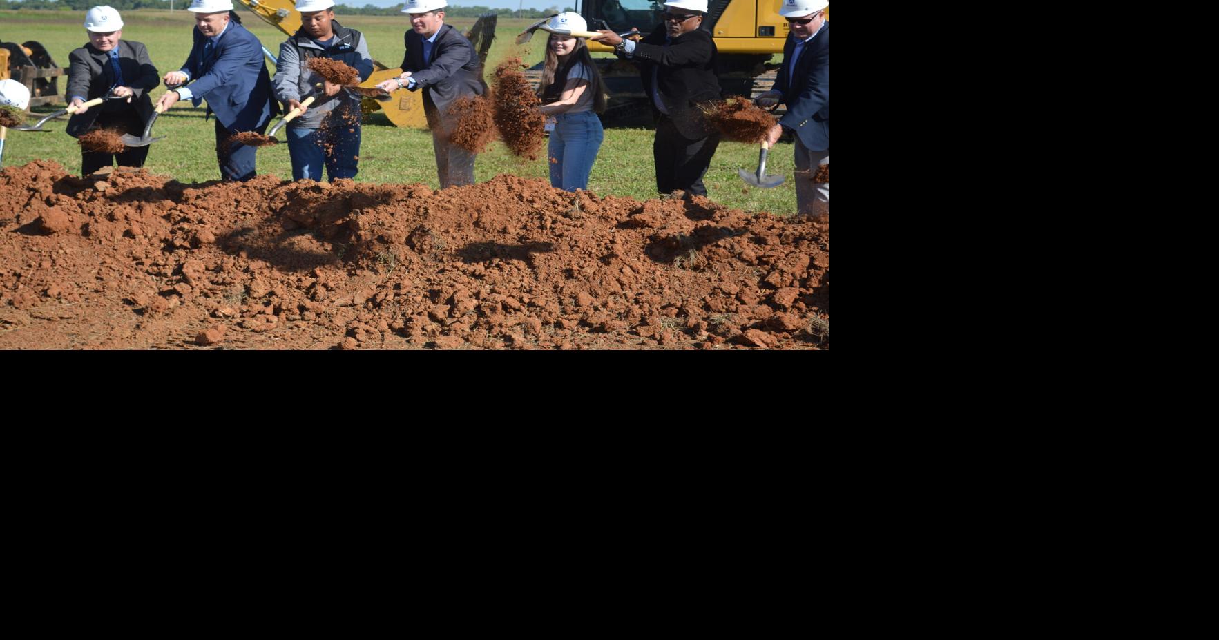 Ground broken for new high school | News | Kentucky New Era
