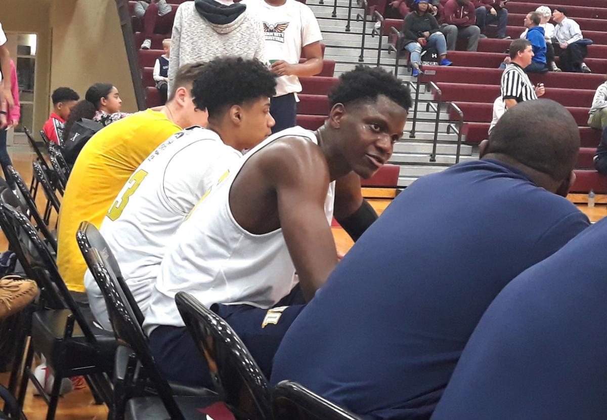 Top 2021 Combo Guard Considering All Options But Likes Kentucky Cadiz Record Kentucky New Era