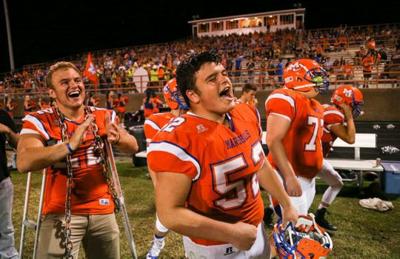 Marshall County football players who 'took bullets' now are playing for the  victims | AP /KPNS | Kentucky New Era