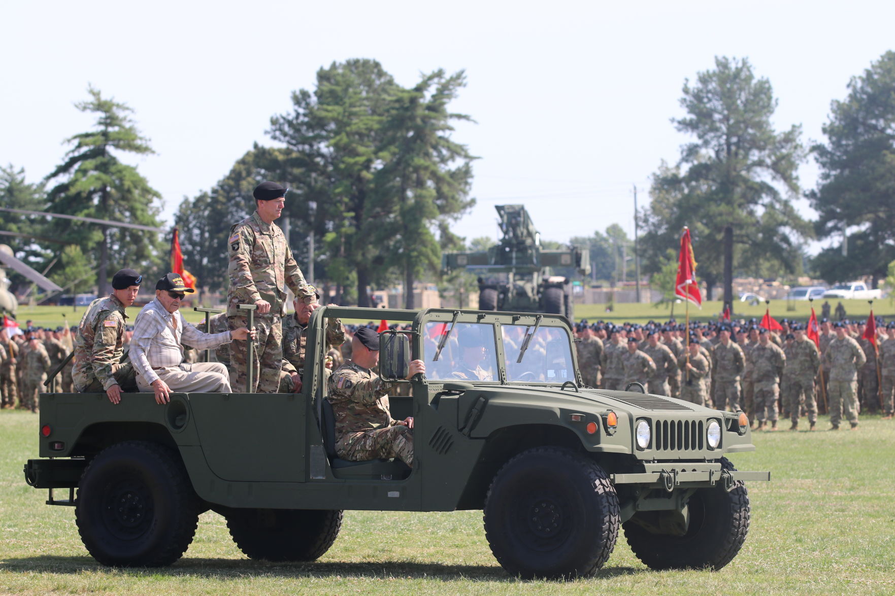 101st Airborne Division presents Division Review during Week of the Eagles - Vimarsana News