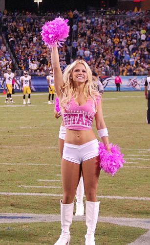 tennessee titans pink