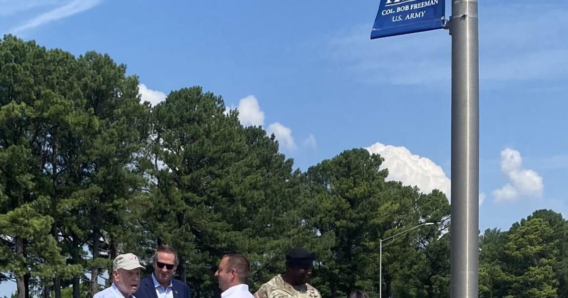 Hometown Hero Banner honors colonel | News | Kentucky New Era
