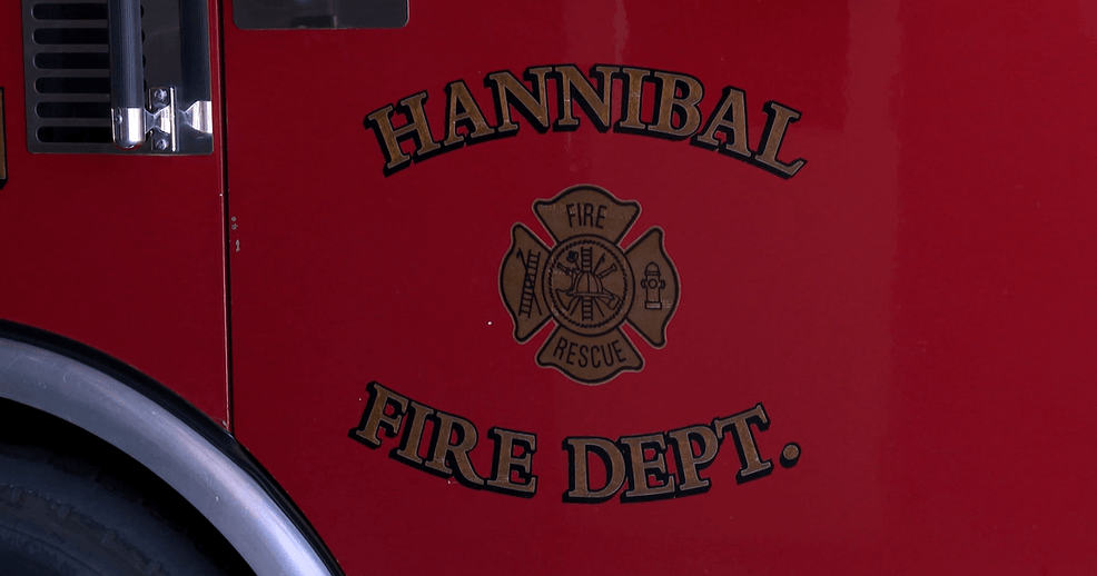 Emergency crews battle weekend structure fire in Hannibal | Archive ...