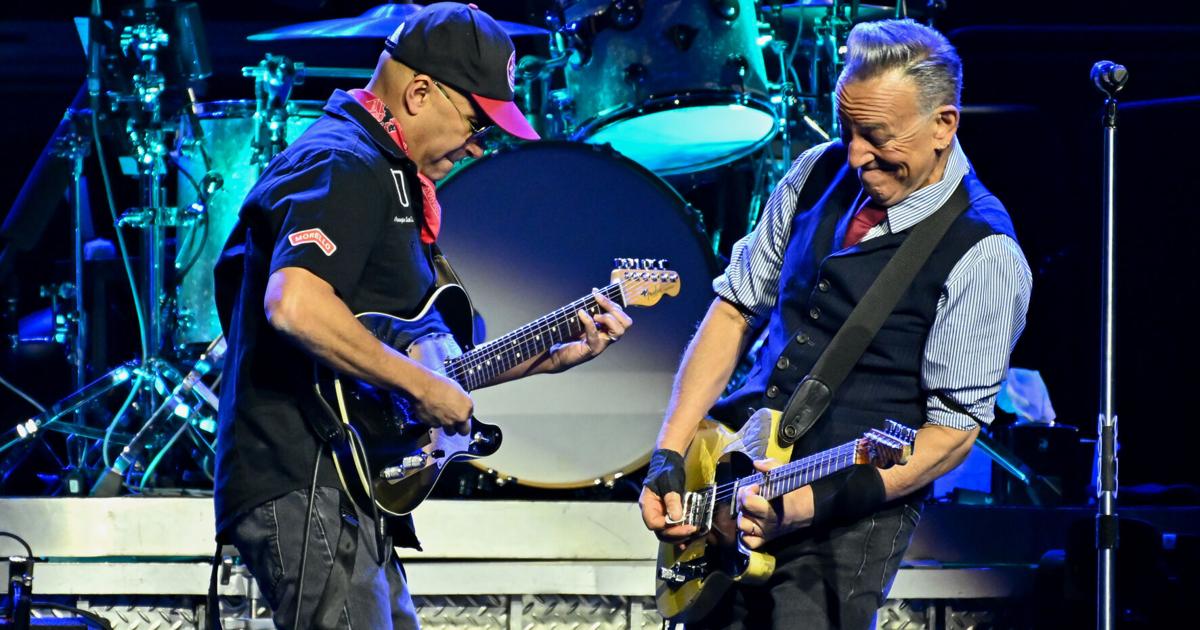 Bruce Springsteen calls out the White House and announces a protest festival Bruce Springsteen, Foo Fighters, Dave Matthews, Brittany Howard and Joan Baez will headline a protest festival near Washington, D.C., shortly before the midterm elections AP May 28, 2026 31 mins ago