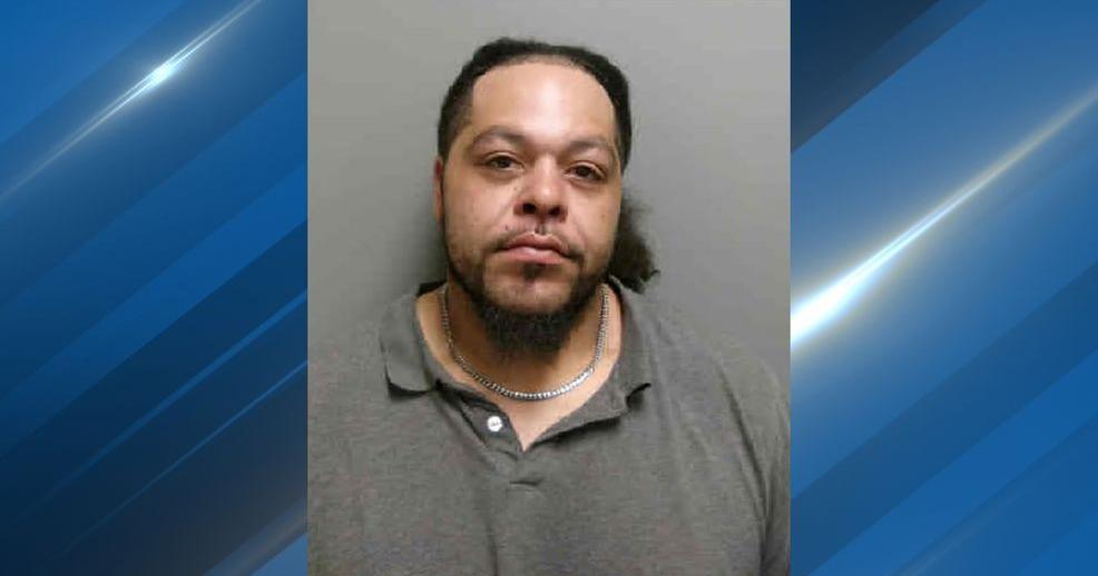 Keokuk man faces multiple charges after police find narcotics during ...