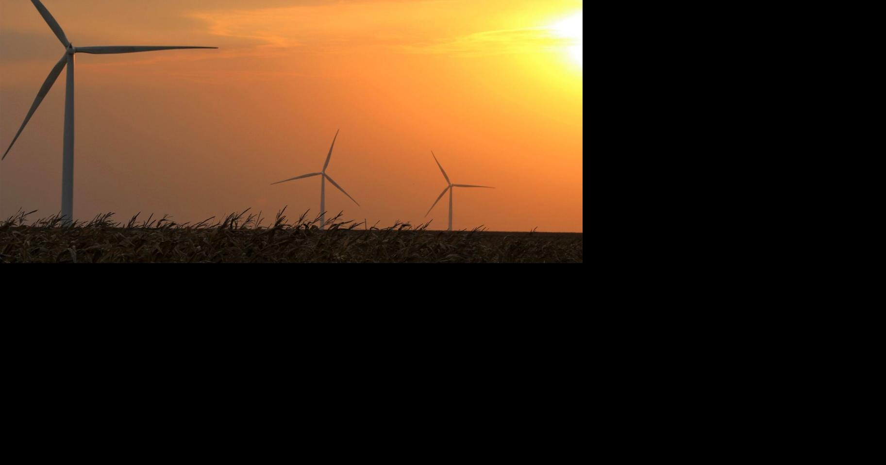 Iowa bill seeks to end constantly blinking red lights on wind turbines