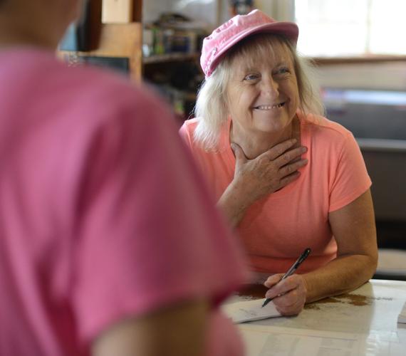 PHOTOS Hurricane Florence brings more customers to Ma's Hotdog House