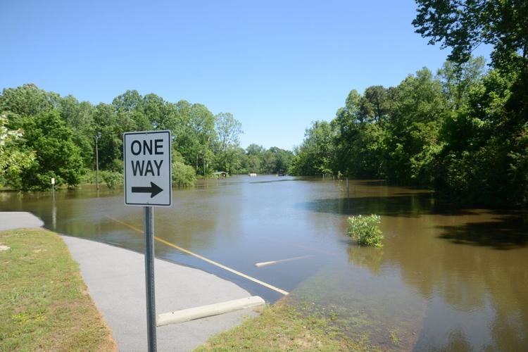 Water released from dams shouldn't worsen flooding in Kinston Local