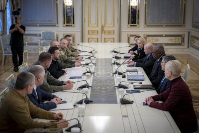 US defense chief promises Ukraine what it needs to fight Russia but goes no  further | | kinston.com