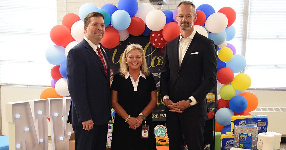 Commerce secretary delivers school supplies to LCPS