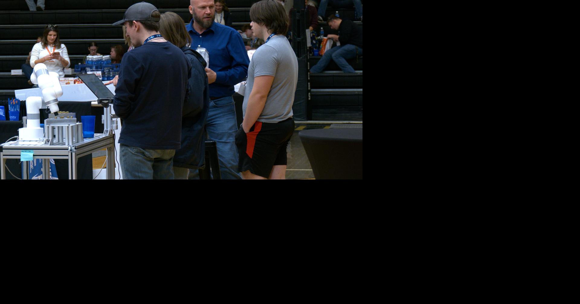 Northeast Arkansas seniors connect with employers at Here2Hired